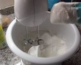 Foto del paso 1 de la receta: Bizcochuelo de tres ingredientes o tipo genovés