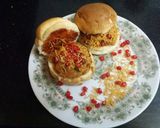 A picture of step 5 of Kutchi dabeli.