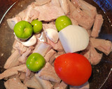 Foto del paso 2 de la receta: Costillas de Puerco en Adobo con Nopales