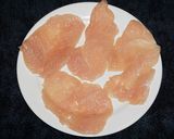 Foto del paso 1 de la receta: FILETES DE POLLO A LA FRANCESA. JON STYLE