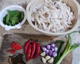 Foto langkah ke 1 dari resep Tumis Jamur Kemangi.