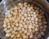A picture of step 1 of Paneer Stuffed Chickpeas Kofta.