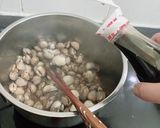 Hình bước làm 3 của món Sò huyết xào xì dầu
