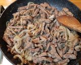 Tejfölös sertés máj kuszkusszal recept fázis 1 fotója