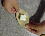 Foto del paso 8 de la receta: Bollos rellenos de queso
