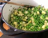 Creamy Pea Soup recipe step 2 photo