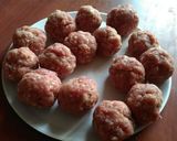 Foto del paso 1 de la receta: Albóndigas en molito verde