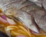 Foto del paso 5 de la receta: Sudado de cabrilla (pescado) peruano