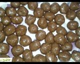 A picture of step 3 of Semolina Maamoul – A Must-Try Treat.