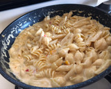 Foto del paso 4 de la receta: Pasta con salmón a la sartén