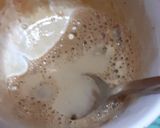 A picture of step 2 of Milk coffee with whipping cream.