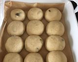 A picture of step 4 of Hot cross buns:.
