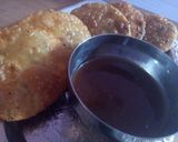 आंबट गोड बेसन कचोरी (bessan kachori recipe in marathi) रेसिपी स्टेप 4 फोटो