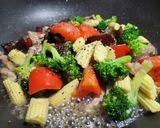 四色鮮蔬炒肉絲的食譜步驟6照片