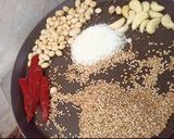 A picture of step 1 of Multipurpose Dry Garlic and Peanuts Chutney.