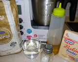 Foto del paso 1 de la receta: Masa para pizza en Monsieur Cuisine