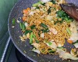 Foto langkah ke 3 dari resep Bakmi Jowo Goreng.