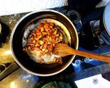 A picture of step 2 of Chicken Macroni.