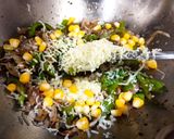 कॉर्न चीज़ राइस(CORN CHEESE RICE RECIPE IN HIND) रेसिपी चरण 2 फोटो