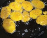 A picture of step 7 of Potato chips Fritters.