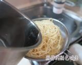 『台式海鮮什錦炒麵』快炒店的平民美食的食譜步驟3照片