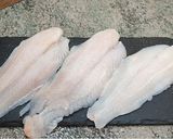 Foto del paso 3 de la receta: Filetes de merluza con patatas fritas