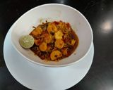 A picture of step 3 of Prawns with gravy.