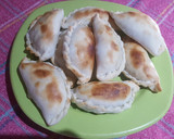 Foto del paso 6 de la receta: Empanadas Criollas (de carne sin cebolla)