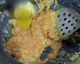 A picture of step 3 of Carrot Halwa in a Frozen Cashew Apple Phirni Mousse Cake.