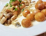 Foto del paso 18 de la receta: Pollo al champiñón con Papas Noiset a la Crema