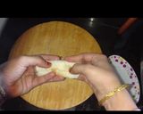 A picture of step 3 of Chicken bread roll.