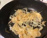 A picture of step 3 of Caramelized Onion.