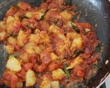 A picture of step 6 of Prawn masala.