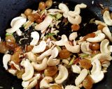 A picture of step 5 of Gajar ka halwa.