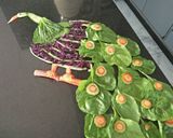 A picture of step 17 of Peacock style salad.