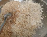 A picture of step 3 of Nutty Crunchy Oats Chivda.