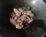 Foto langkah ke 2 dari resep Ayam kentang masak kecap.