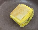 Foto langkah ke 6 dari resep Roti Telur Sandwich.