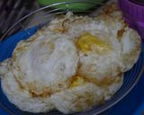 Foto langkah ke 1 dari resep Telur Ceplok Kuah Kuning Sedap🍲.