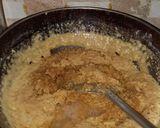 A picture of step 2 of Besan ke ladoo.