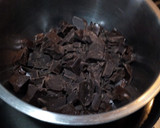Foto del paso 3 de la receta: Huevos de chocolate de Pascua rellenos