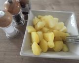 Une image de l'étape 1 de Samoussas pommes de terre et petits pois.