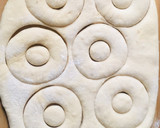 A picture of step 3 of Doughnuts.