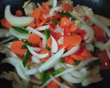 Foto del paso 3 de la receta: Tiritas de pollo con verduras