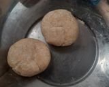 A picture of step 3 of Chana Roti.