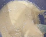 Foto del paso 2 de la receta: Torta con base de coco, bizcochuelos y praliné de nueces