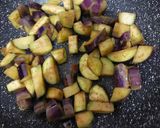 Foto langkah ke 2 dari resep Tumis terong.