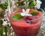 Une image de l'étape 5 de Jus betteraves fraises.
