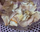 Foto langkah ke 2 dari resep Teh Kulit Bawang Putih.