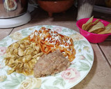 Foto del paso 8 de la receta: Fajitas de pollo en salsa de tomate fresadilla y pasta